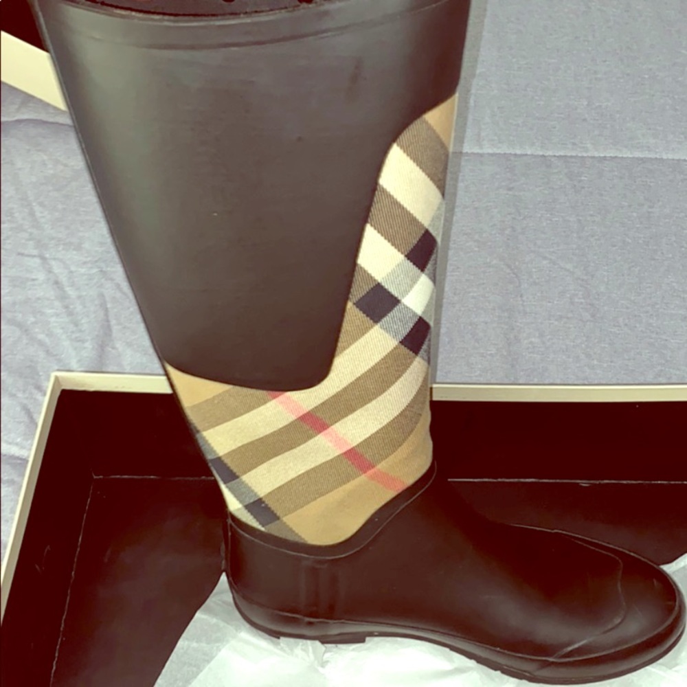 Burberry rain boots